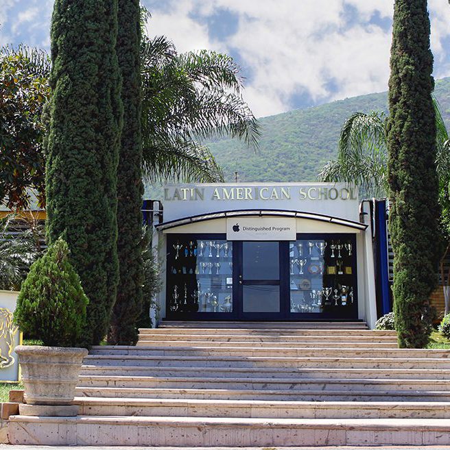 Latin American School — foto 1