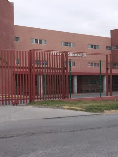 Colegio Cristóbal Colón — foto 3
